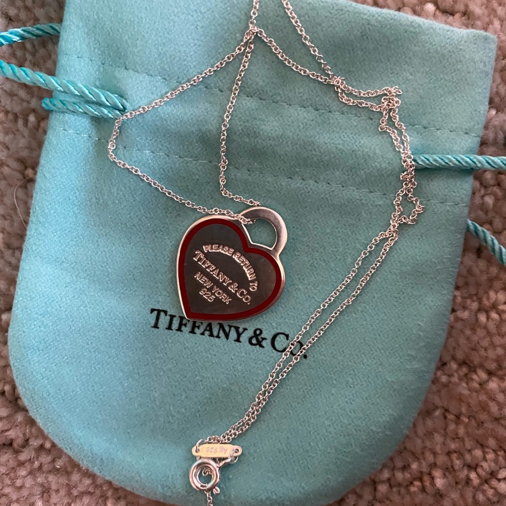 NWT TIFFANY’S LimitedEdition Silver Heart Necklace